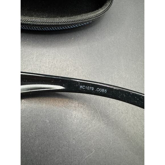 Kenneth Cole Reaction Sunglasses KC1079 00B5 Black With Case - Picture 4 of 11